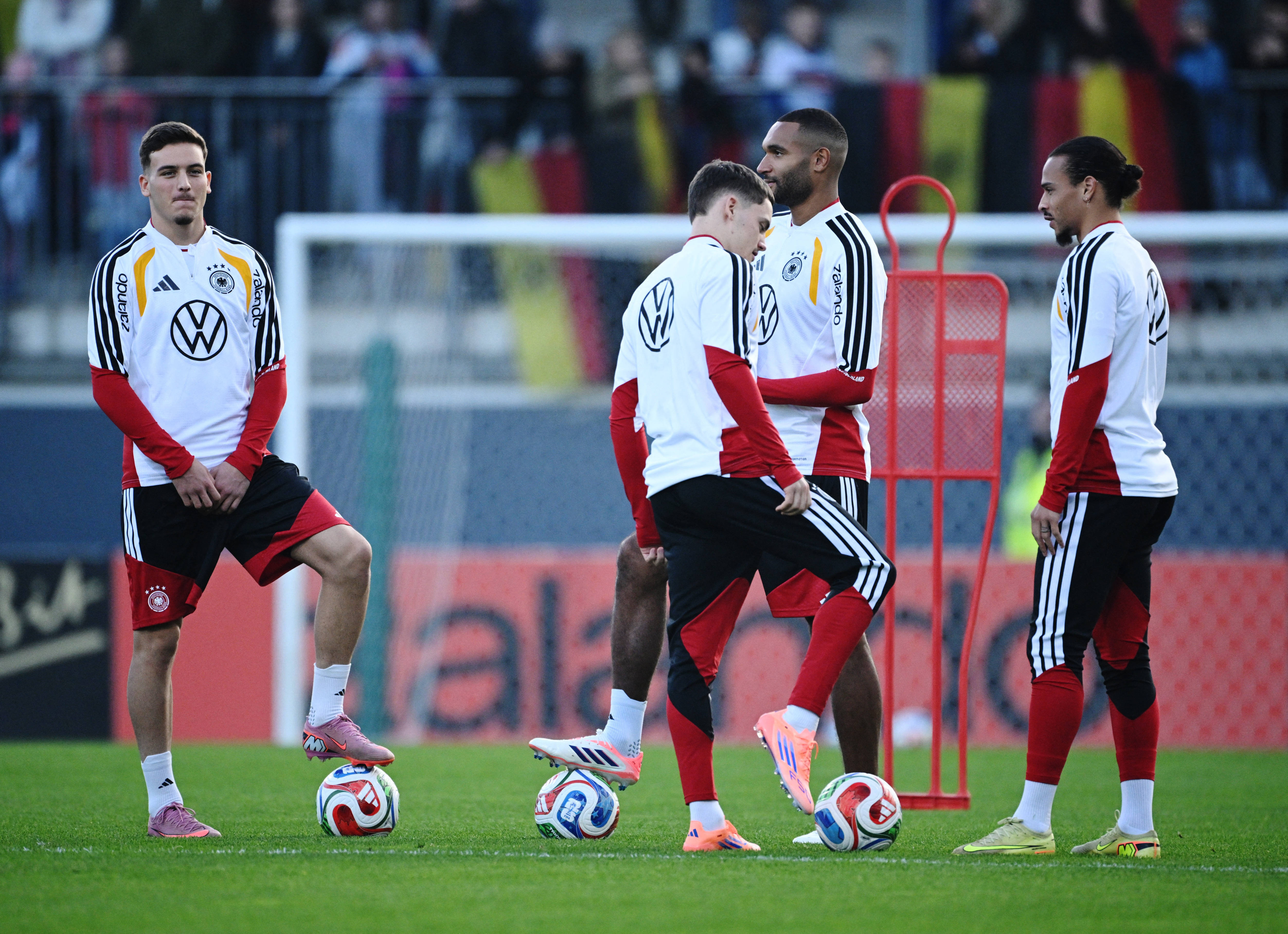 （外代二线）足球——世预赛：德国队赛前备战