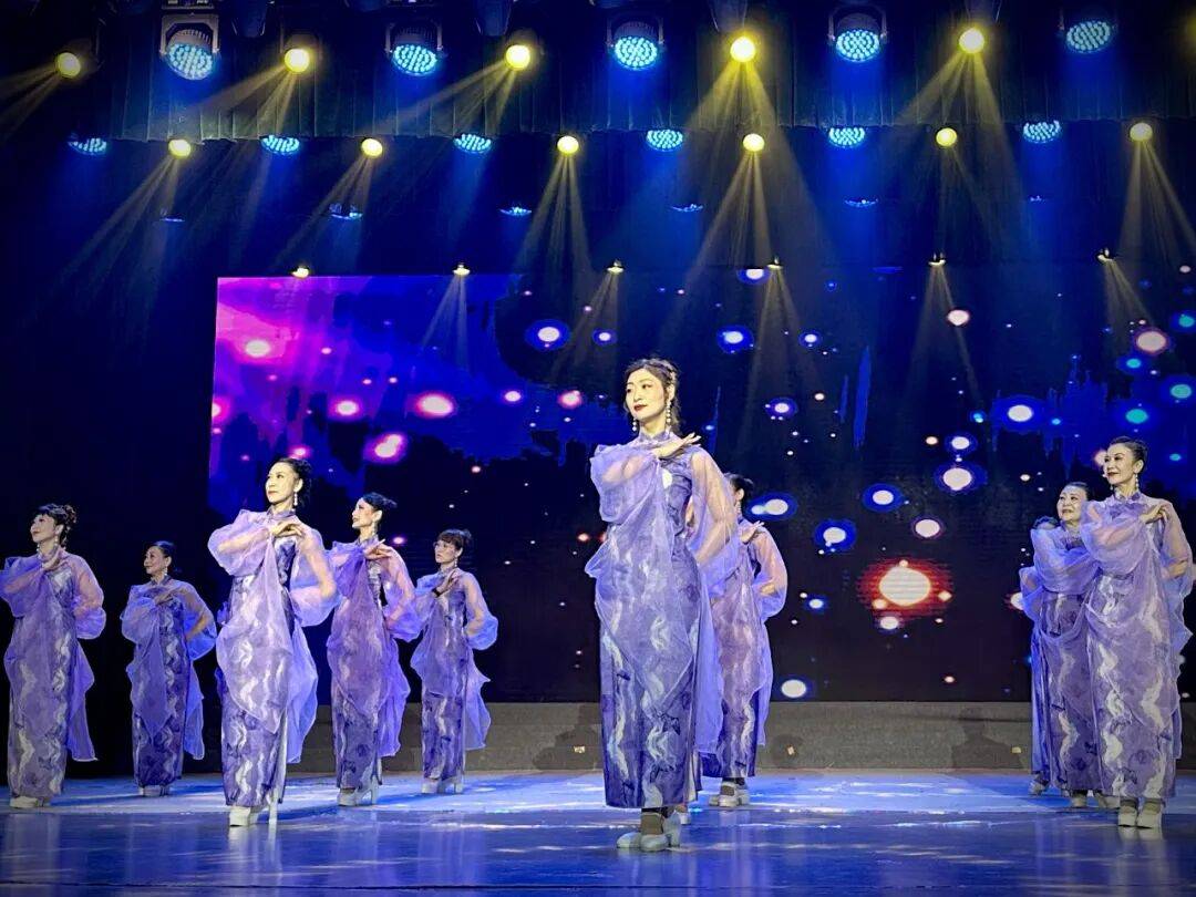 庆祝兵团社会体育指导员协会成立迎新春晚会上演