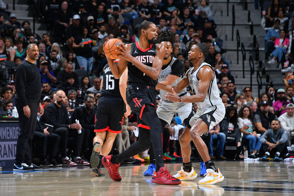 NBA｜赢下“德州内战”，谁能阻止文班亚马