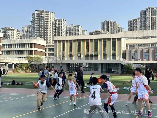 郑州高新区万科城小学篮球校队区级赛事喜获佳绩